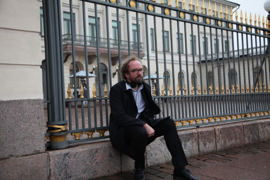Rouva Presidentti -dokumentin ohjaaja Aleksi Bardy - kuva: Scanbox